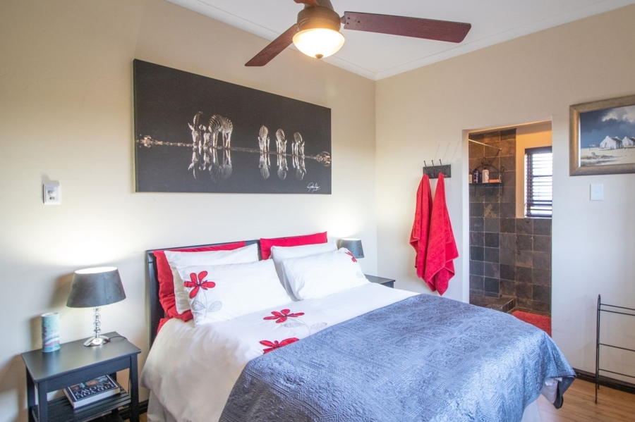 5 Bedroom Property for Sale in East London Rural Eastern Cape